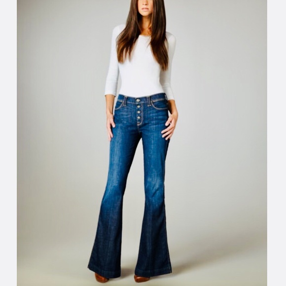 Paris Blues Denim - Paris Blues—Soulmate Bell Bottom Jeans, Med Wash